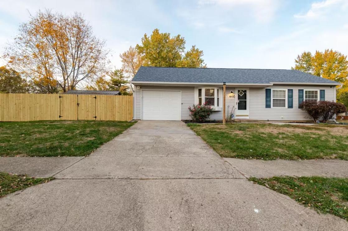 Ranch - 3 Bed - Hot Tub - King Bed - Fenced - Pets - Kids - Wifi Casa vacanze Columbus